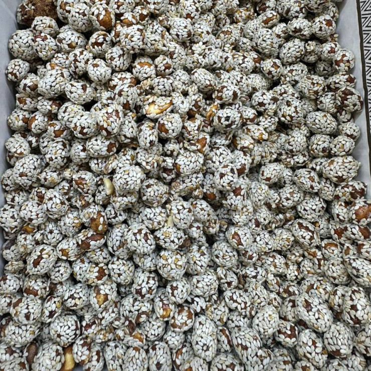 Арахис в кунжуте (цена за 1 кг, заказ от 0,5 кг)